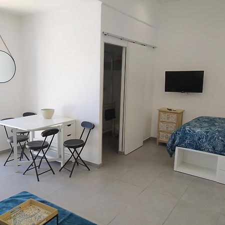 Vacance Location Mer Piscine Var Sud Terrasse Ле Исамбр Екстериор снимка