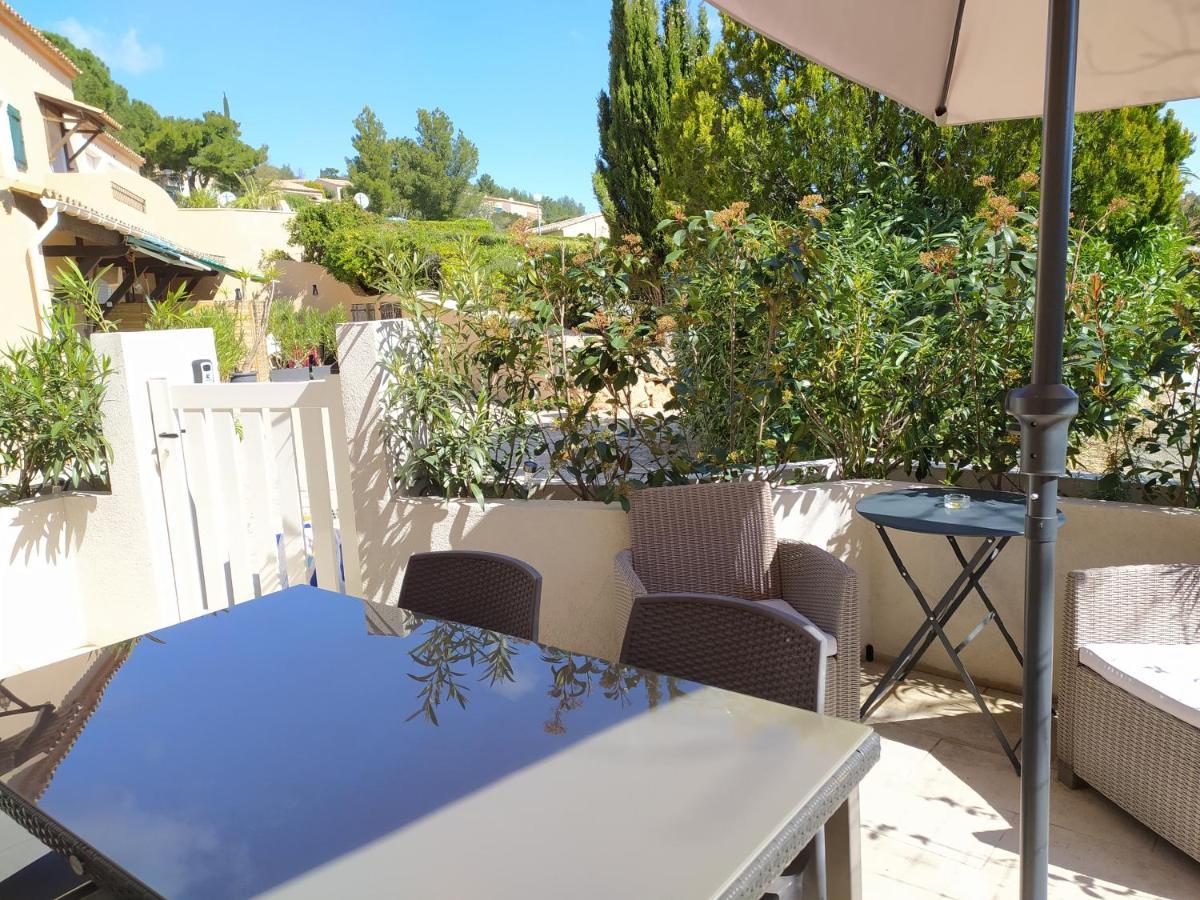 Vacance Location Mer Piscine Var Sud Terrasse Ле Исамбр Екстериор снимка